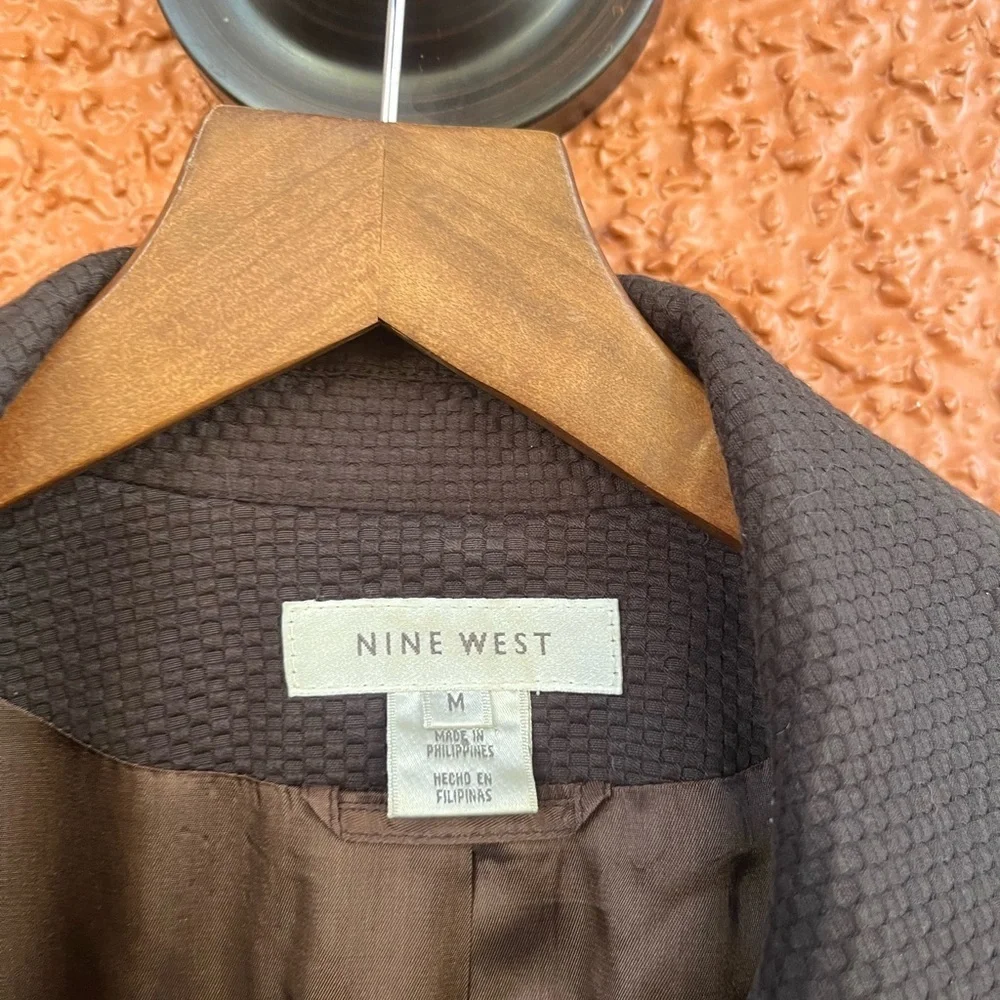 Women’s Nine West 3 Button Coat Brown Waffle Print Size Medium Midlength Cotton